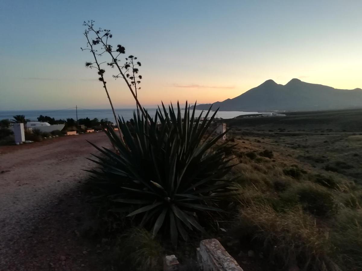 شقة Isleta Del Moro Terraza Vistas Mar Exclusiva 60 M2 Wifi لا إيسليتا ديل مورو المظهر الخارجي الصورة